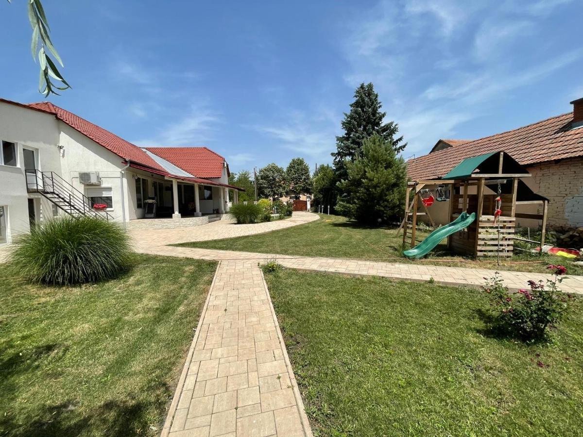 Battonya House Apartment Exterior photo