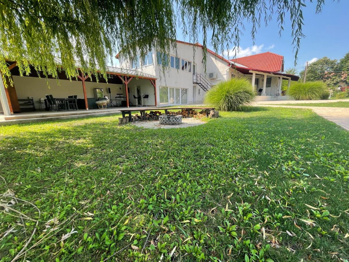 Battonya House Apartment Exterior photo